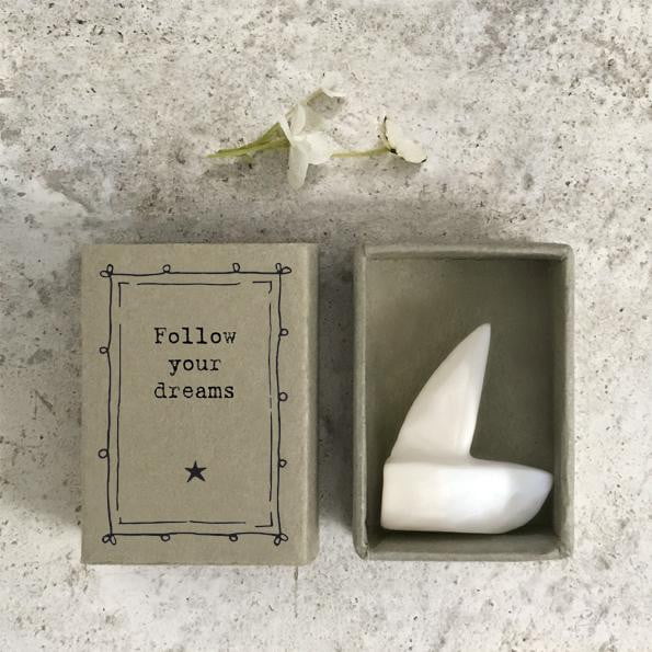 East of India Matchbox - Follow your dreams (5667) - Hothouse